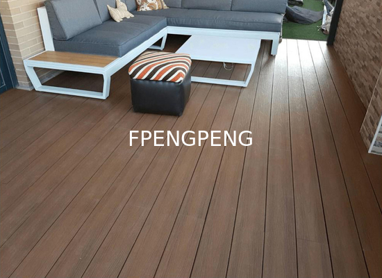 Recycled Eco Friendly Wood Composite Decking with Fire Resistant UV Resistant Waterproof Flooring